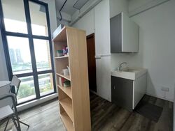 Tradehub 21 (D22), Factory #602667021